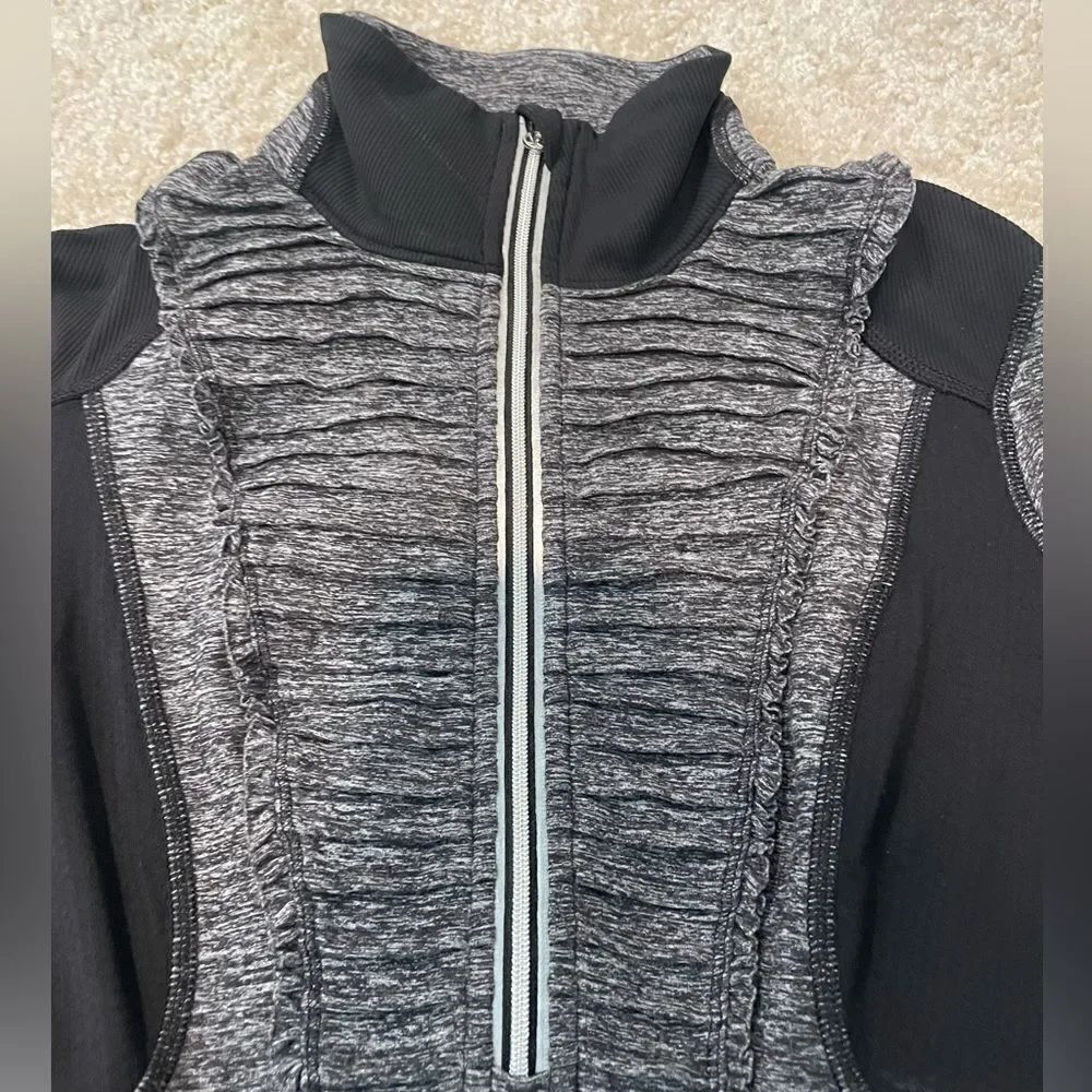 Lululemon Run: Your Heart Out Pullover - Picture 5 of 7